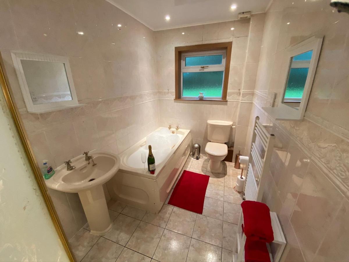 Tranquil Thornhill Cottage Retreat With Hot Tub Moniaive Kültér fotó